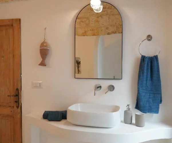 Il Biancospino - Graziosa Dimora Con Vasca In Hébergement de vacances Ostuni