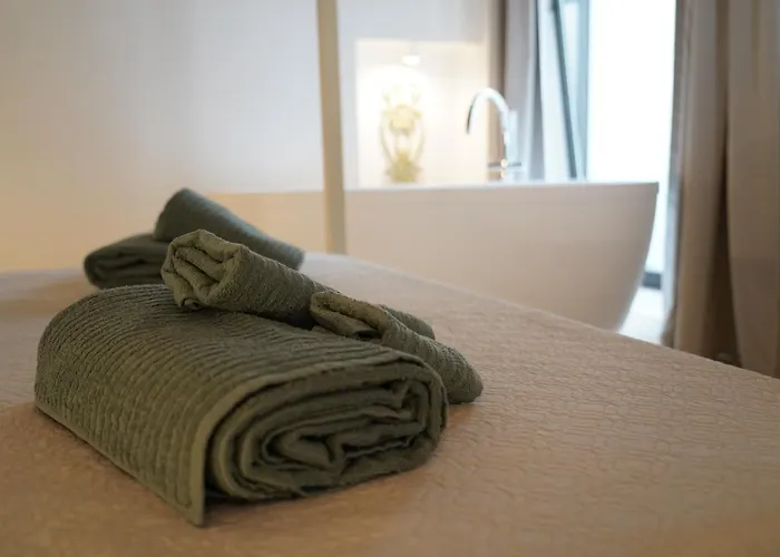 Il Biancospino - Graziosa Dimora Con Vasca In Hébergement de vacances Ostuni