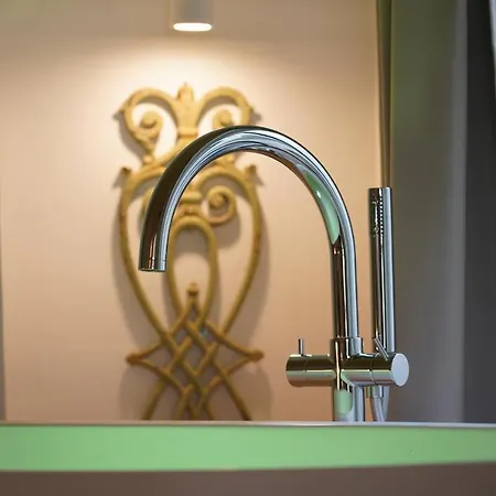 Feriehus Il Biancospino - Graziosa Dimora Con Vasca In